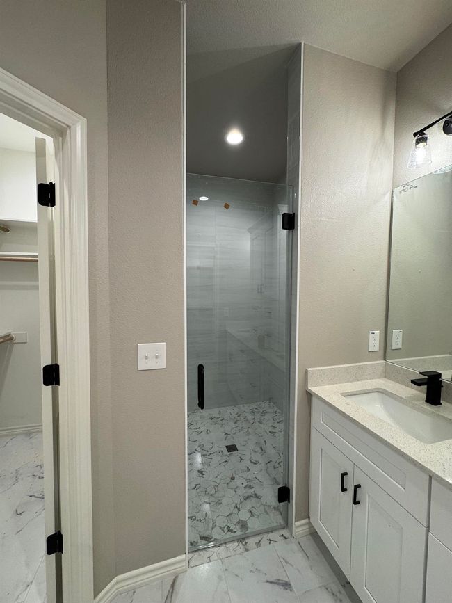 1190 Pine St, House other with 3 bedrooms, 2 bathrooms and null parking in Vidor TX | Image 8