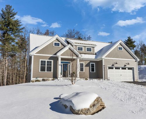 14 Overlook Cir, Auburn, NH, 03032-3858 | Card Image
