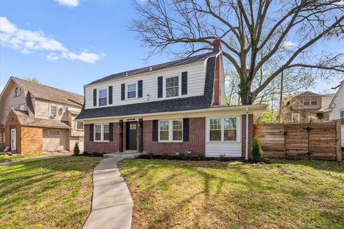 5605 Paseo Blvd, Kansas City, MO, 64110-2957 | Card Image