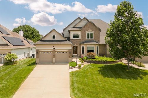 7438 Wolfrun Trl, Fairview Heights, IL, 62208-4503 | Card Image
