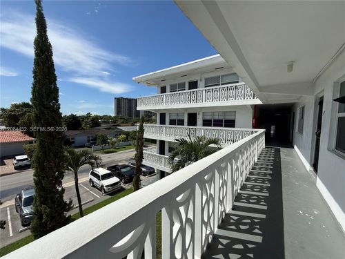 303-11685 Canal Dr, North Miami, FL, 33181-3229 | Card Image