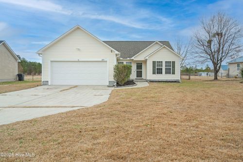 375 9 Mile Rd, Maple Hill, NC, 28454-8642 | Card Image