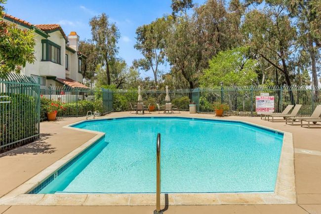 1415 Summit Dr, Condo with 2 bedrooms, 2 bathrooms and 2 parking in Chula Vista CA | Image 25