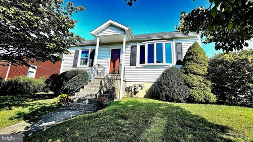 8108 Spruce Dr, HARRISBURG, PA, 17111-5507 | Card Image