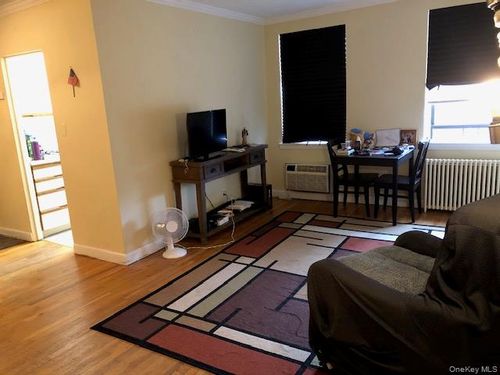 apt-3-47 216th St, Bayside, NY, 11361-8005 | Card Image