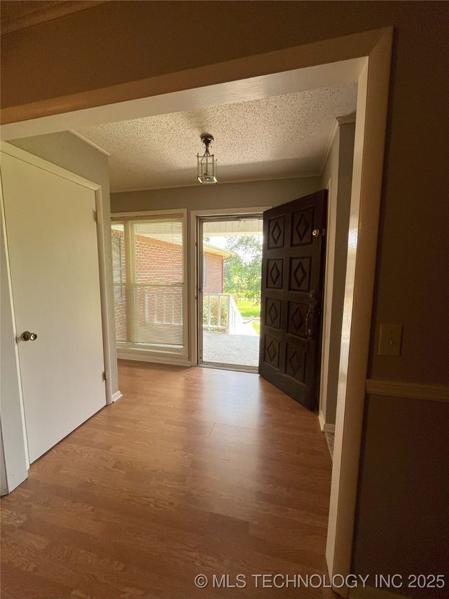 10282 N Perry Loop Rd, House other with 3 bedrooms, 3 bathrooms and null parking in Stigler OK | Image 12