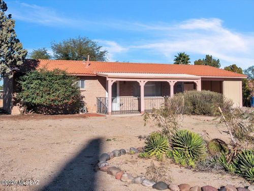 101 E La Grosella, Green Valley, AZ, 85614-2114 | Card Image