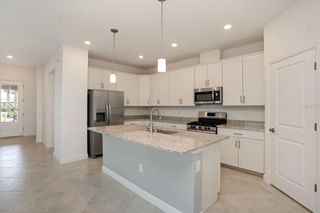 5112 Ocean Angler Cv, House other with 3 bedrooms, 3 bathrooms and null parking in BRADENTON FL | Image 9