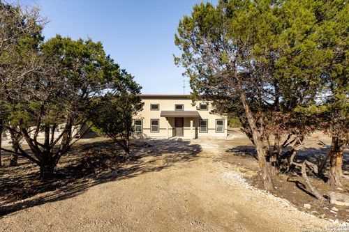 329 Canyon Springs Dr, Canyon Lake, TX, 78133-4361 | Card Image