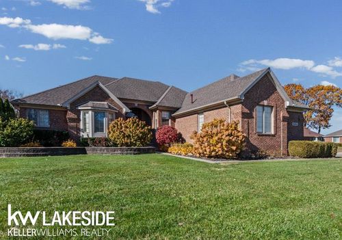 51861 Blue Spruce Dr, Macomb, MI, 48042-4229 | Card Image