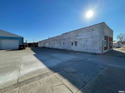 125 N Walnut St, Centralia, IL, 62801-3134 | Card Image