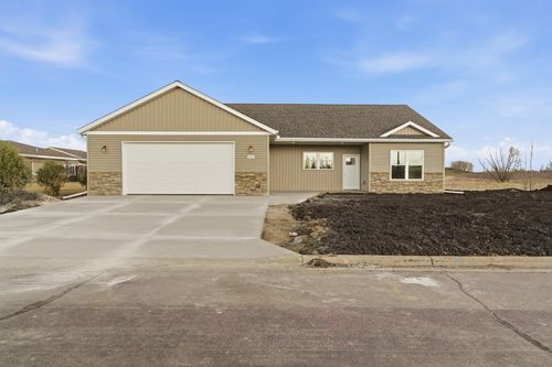 424 22nd Avenue Nw, Waseca, MN, 56093 | Card Image