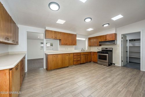 1205 Skyway Dr, Las Cruces, NM, 88001-4018 | Card Image