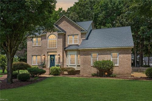 18 Emmaus Rd, Poquoson, VA, 23662-1218 | Card Image