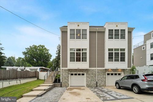 488 Evergreen Ave, PHILADELPHIA, PA, 19128-4017 | Card Image