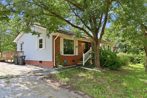 104 Alex St, Oxford, NC, 27565-3702 | Card Image