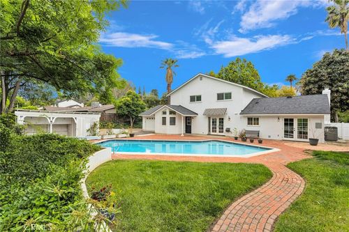 1525 Garden St, Redlands, CA, 92373 | Card Image