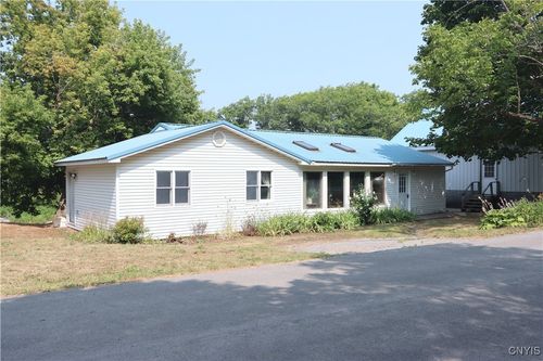 15625 Foster Park Rd, Dexter, NY, 13634-4013 | Card Image