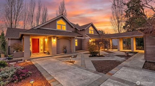 13730 Main St, Bellevue, WA, 98005-3700 | Card Image