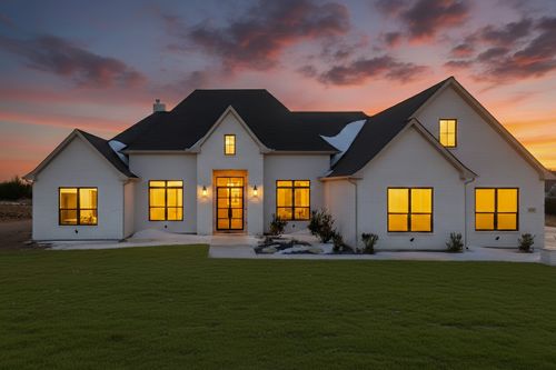 1008 Eagles Bluff Dr, Weatherford, TX, 76087-6580 | Card Image