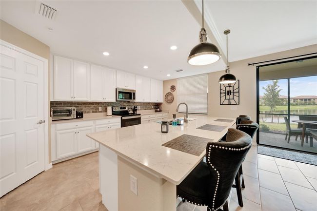 UNIT-101 - 12425 Ghiberti Cir, Condo with 3 bedrooms, 2 bathrooms and null parking in VENICE FL | Image 13