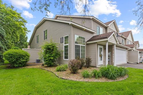 20601 Fenston Ave N, Forest Lake, MN, 55025-9810 | Card Image
