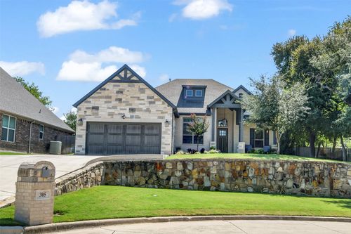 305 Familia Ct, Azle, TX, 76020-4071 | Card Image