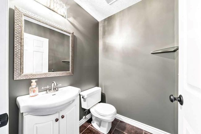 20 Mt Cascade Close Se, Home with 5 bedrooms, 3 bathrooms and 4 parking in Calgary AB | Image 24