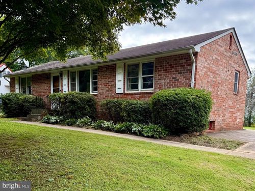 2 Quarter Branch Rd, LOVETTSVILLE, VA, 20180-8615 | Card Image