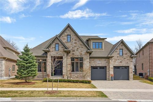 44 Pioneer Ridge Dr, Kitchener, ON, N2P0G6 | Card Image