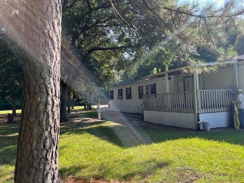 361 Chestnut Ave, Winnie, TX, 77665-9070 | Card Image