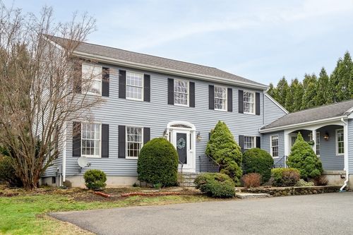 8 Farm Rd, Lexington, MA, 02420-2911 | Card Image