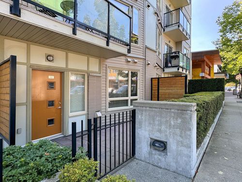 102-20460 Douglas Cres, Langley, BC, V3A0C6 | Card Image