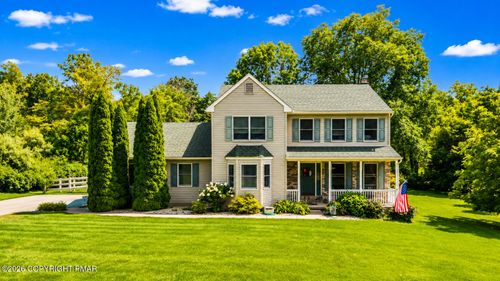 4006 Crest View Dr, Stroudsburg, PA, 18360-9049 | Card Image