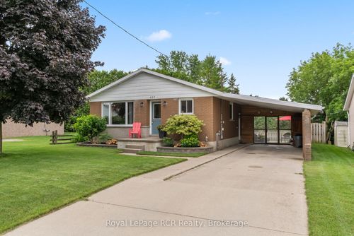 657 14th St, Hanover, ON, N4N3G9 | Card Image