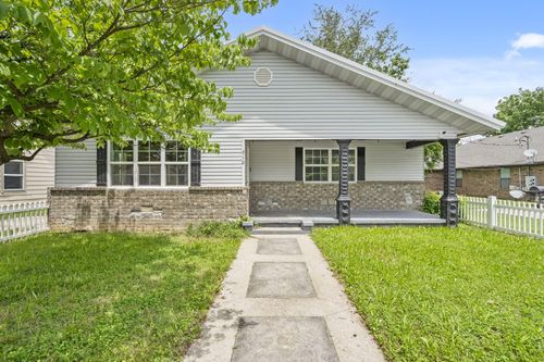 610 E Benton St, Monett, MO, 65708-1720 | Card Image