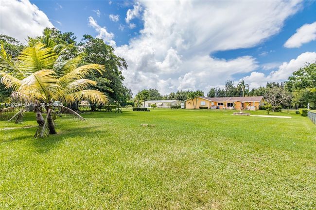 13450 Sw 26 Th St, House other with 4 bedrooms, 2 bathrooms and null parking in Davie FL | Image 6