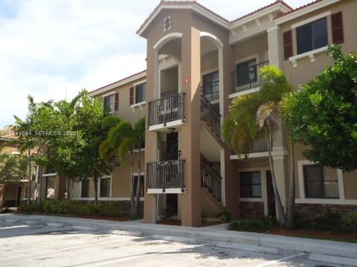 8-22621 Sw 88th Pl, Cutler Bay, FL, 33190-2044 | Card Image