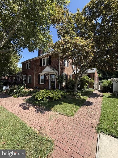 31 E 6th St, Historic New Castle, DE, 19720-5087 | Card Image
