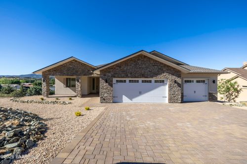 561 S Lakeview Dr, Prescott, AZ, 86301-7655 | Card Image