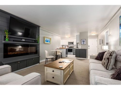 2f-888 N Logan St, Denver, CO, 80203-3169 | Card Image
