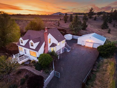 1937 Ne Laughlin Road, Prineville, OR, 97754 | Card Image