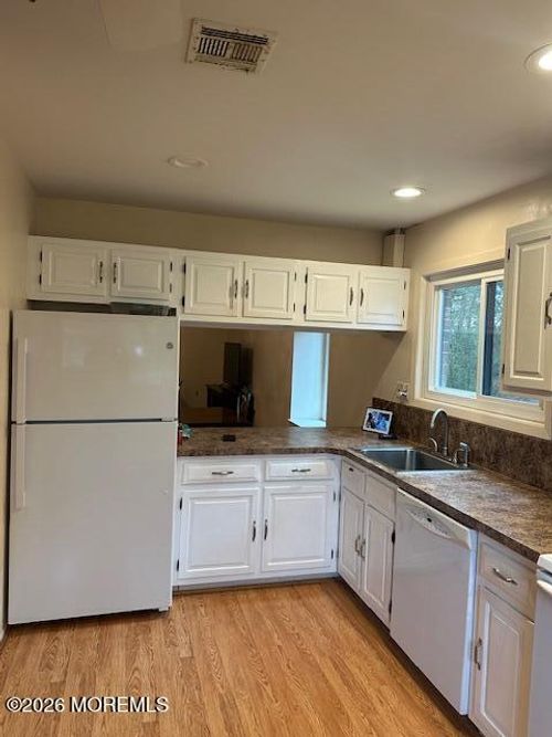 d-210 Covered Bridge Blvd, Manalapan, NJ, 07726-4415 | Card Image