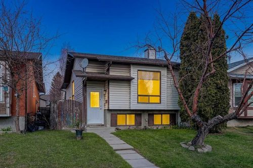 13 Taraglen Rd Ne, Calgary, AB, T3J2N7 | Card Image