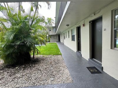 34 - 3901 Sw 112th Ave, Condo with 1 bedrooms, 1 bathrooms and null parking in Miami FL | Image 3