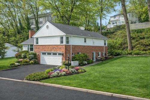 61 Devon Rd, Yonkers, NY, 10708-5701 | Card Image