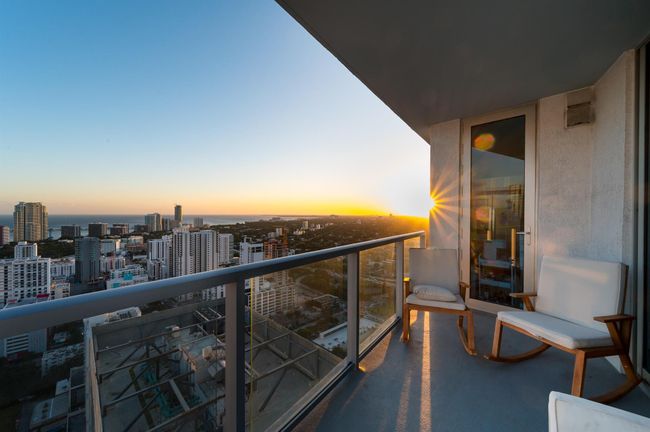 APT-4012 - 185 Sw 7 Th St, Condo with 2 bedrooms, 3 bathrooms and null parking in Miami FL | Image 15