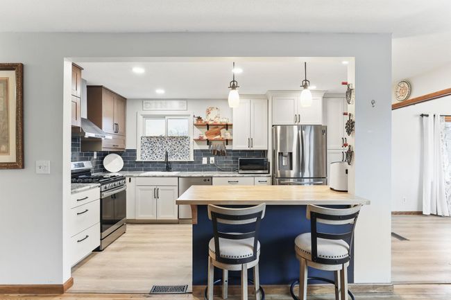 1079 Rome Dr, House other with 4 bedrooms, 2 bathrooms and null parking in Apple Valley MN | Image 8