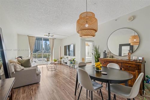 apt-703-275 Ne 18th St, Miami, FL, 33132-1210 | Card Image