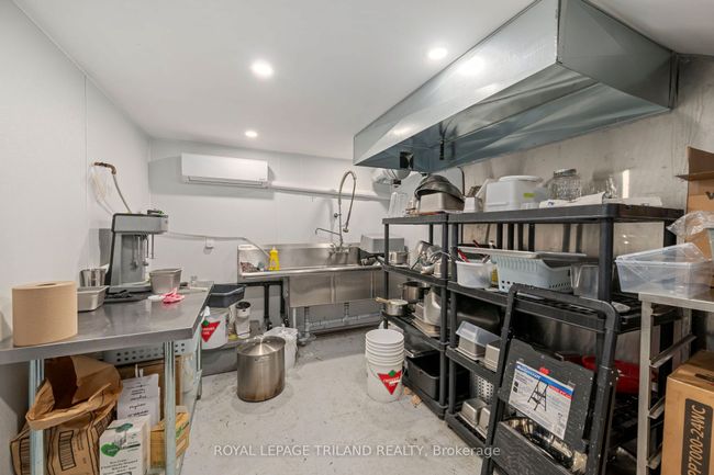 174 William St, Home with 0 bedrooms, 4 bathrooms and null parking in Port Stanley ON | Image 11